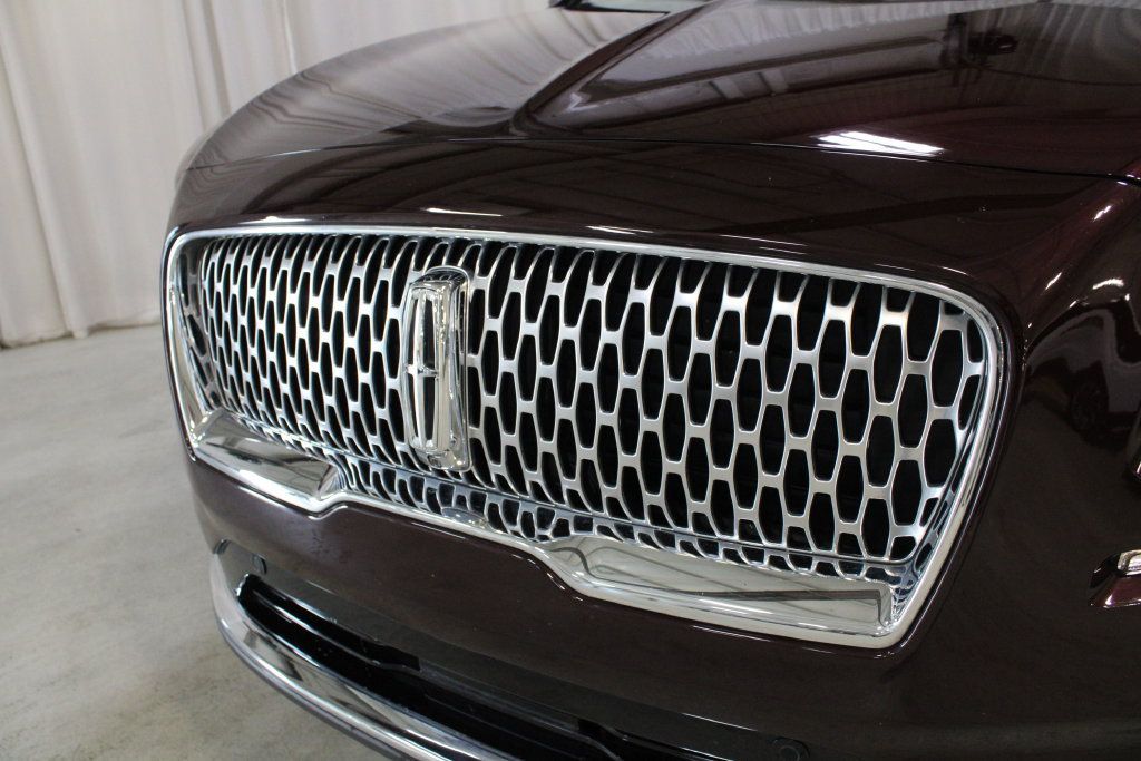 Used 2023 Lincoln Nautilus Reserve w/ Equipment Group 201A AWD/4WD image 33