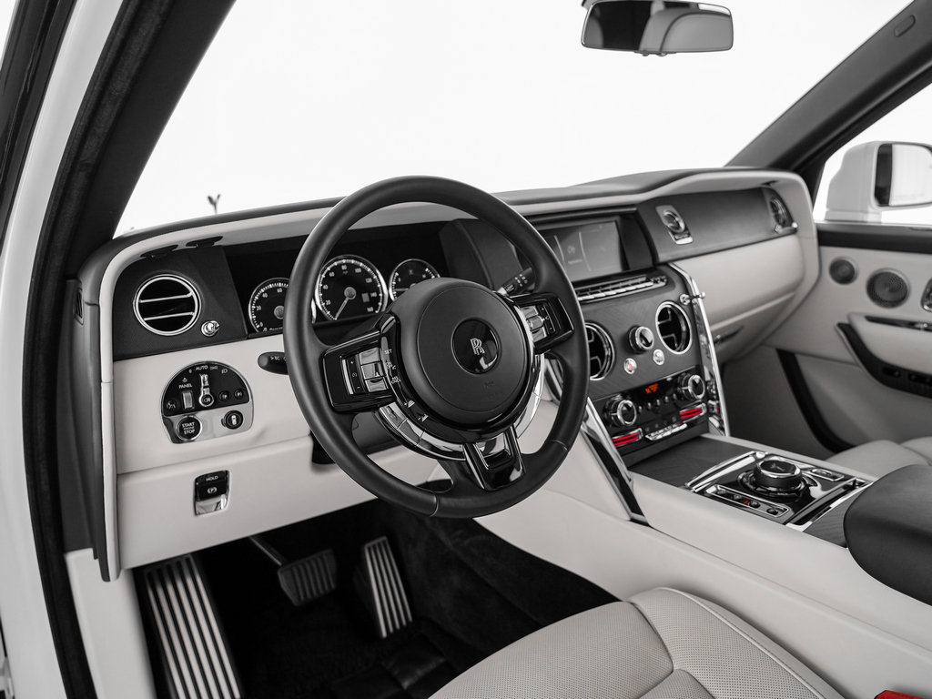 Used 2019 Rolls-Royce Cullinan AWD/4WD image 17
