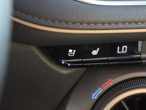 Used 2024 Chevrolet Blazer Premier w/ Driver Confidence II Package image 29