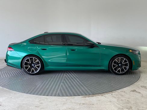 Used 2026 BMW M5 w/ Executive Package image 8