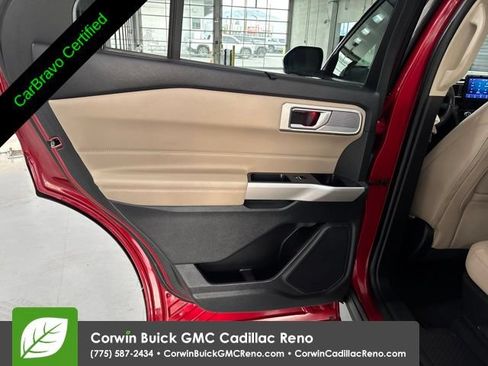 Used 2023 Ford Explorer Limited AWD/4WD image 30
