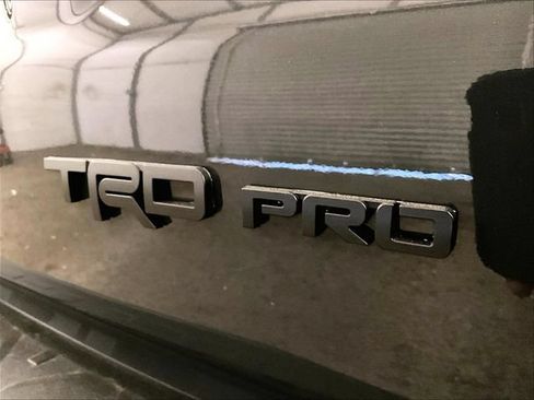 Used 2024 Toyota 4Runner SR5 AWD/4WD image 13