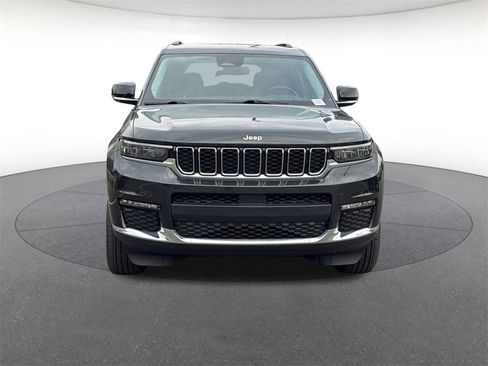 Certified 2022 Jeep Grand Cherokee L Limited image 8