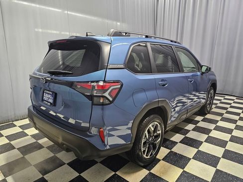 New 2025 Subaru Forester Premium image 4