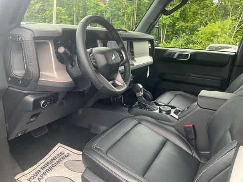 New 2026 Ford Bronco Outer Banks w/ Sasquatch Package AWD/4WD image 15