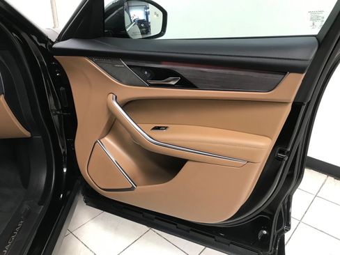 Used 2023 Jaguar F-PACE S AWD/4WD image 16