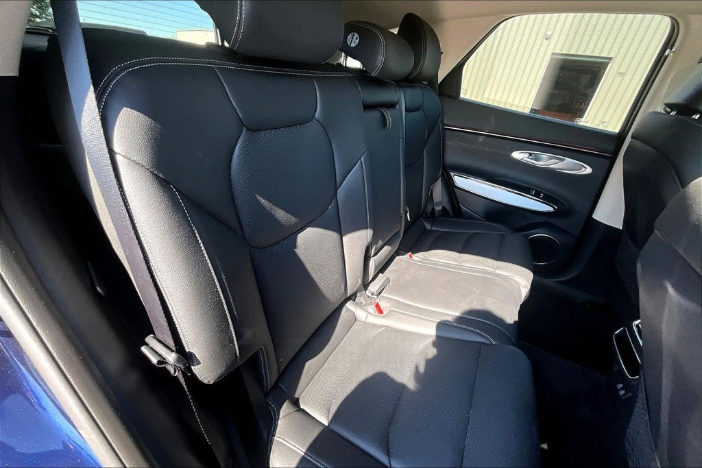 Used 2026 Genesis GV70 2.5T AWD/4WD image 29