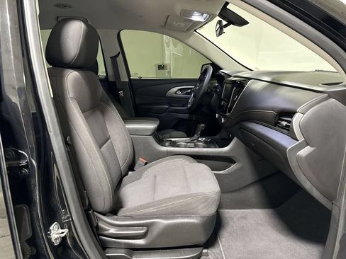 Used 2019 Chevrolet Traverse LS FWD image 22
