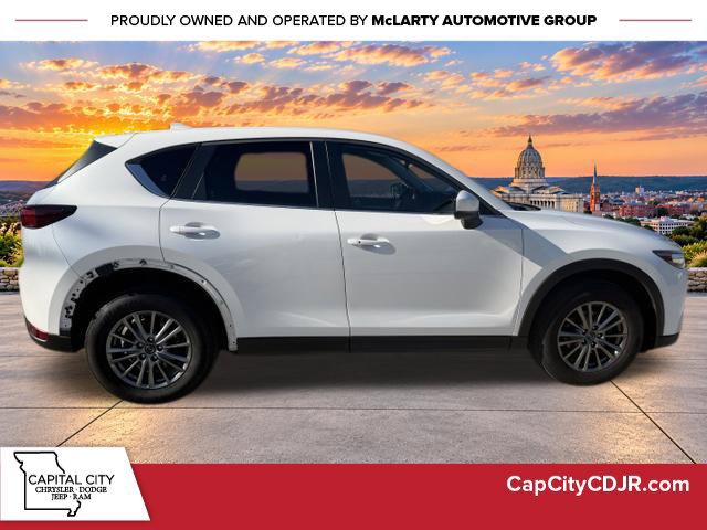 Used 2017 MAZDA CX-5 Touring AWD/4WD image 2
