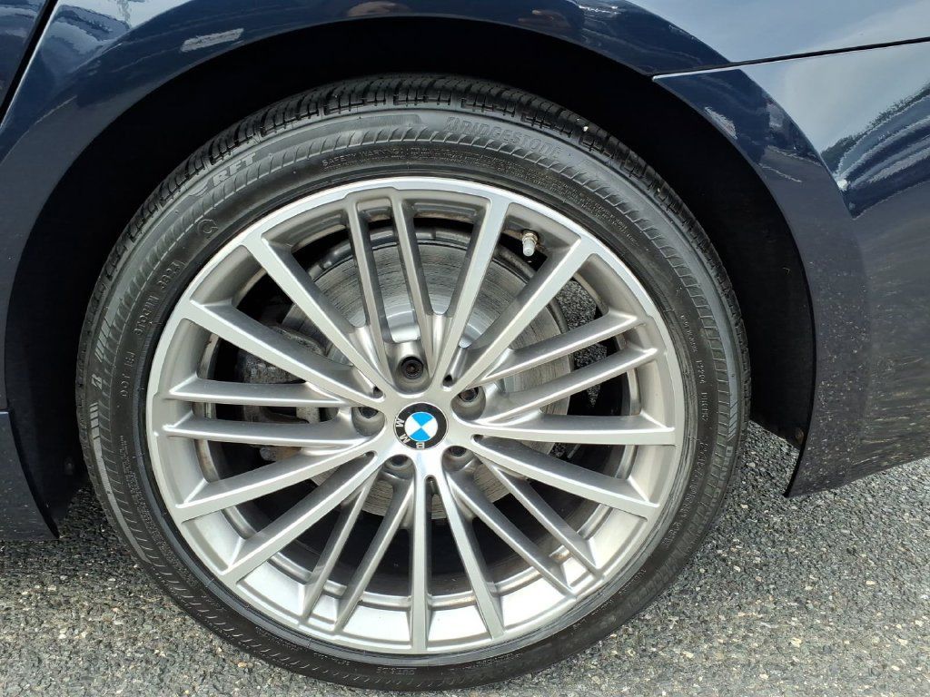 Used 2019 BMW 540i xDrive AWD/4WD image 18