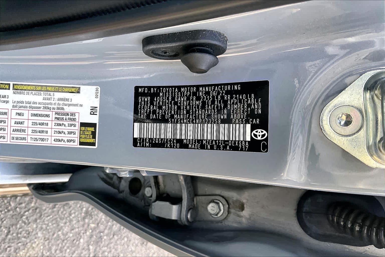 Used 2022 Toyota Corolla SE w/ Carpet Mat Package (TMS) FWD image 34