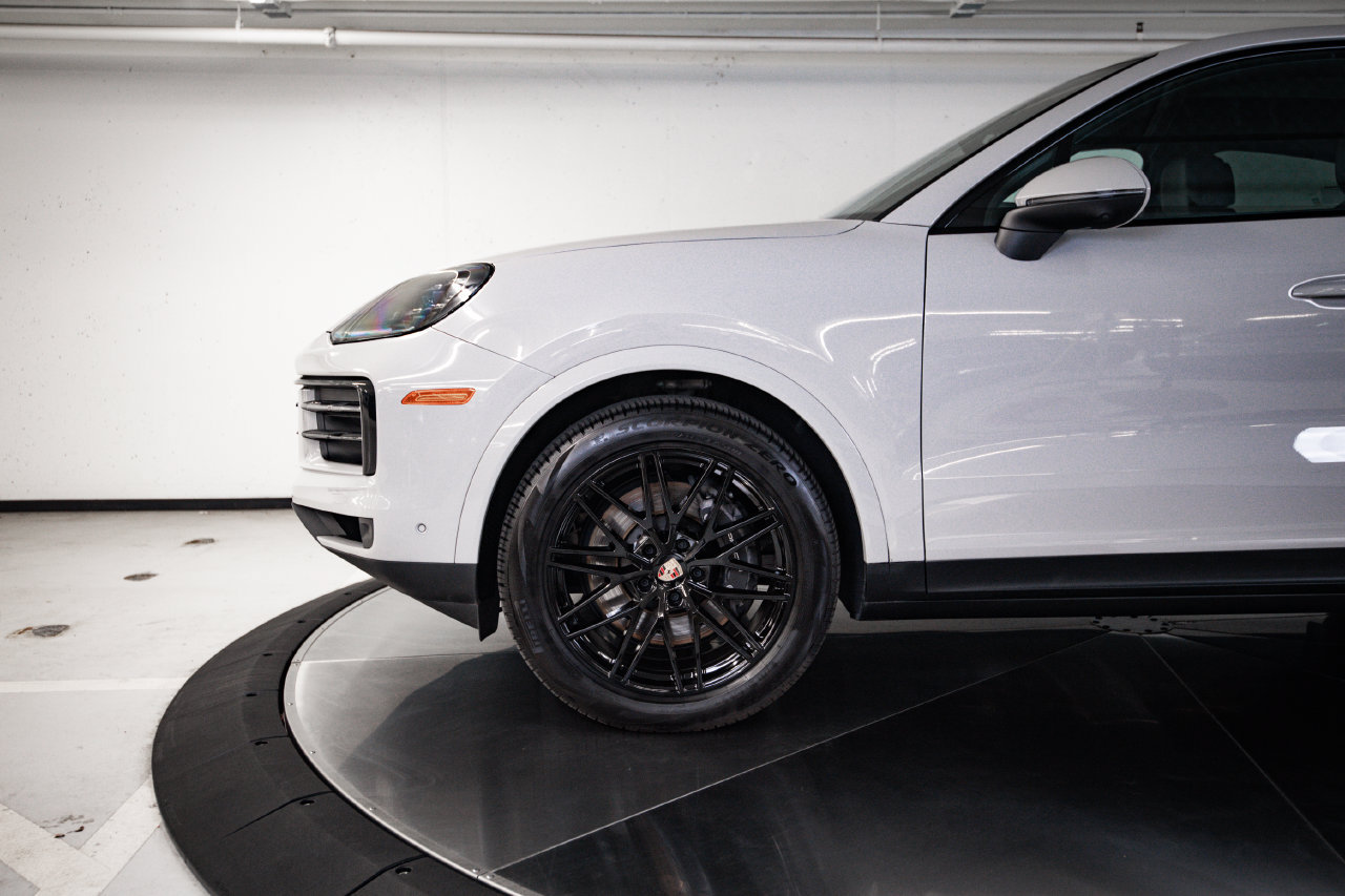 Certified 2026 Porsche Cayenne Coupe AWD/4WD image 11