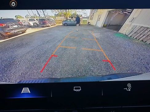 Used 2024 Chevrolet Colorado Trail Boss image 23