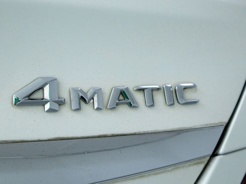 Used 2015 Mercedes-Benz C 300 4MATIC Sedan image 30