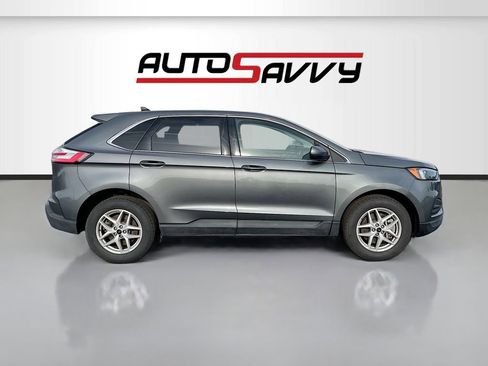 Used 2024 Ford Edge SEL image 8