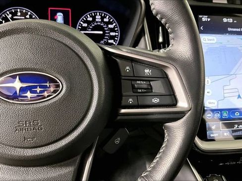 Used 2025 Subaru Outback Limited AWD/4WD image 11