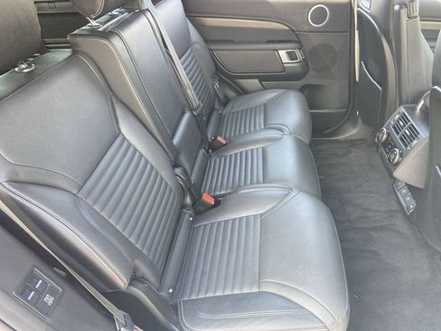 Used 2022 Land Rover Discovery S R-Dynamic AWD/4WD image 22
