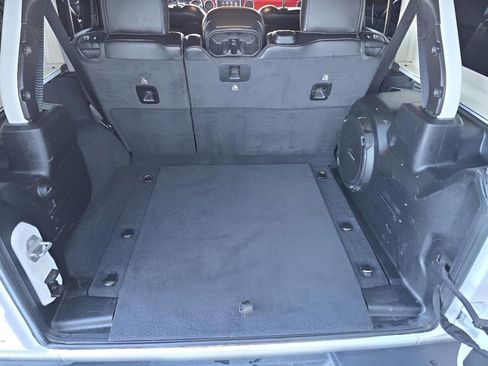 Used 2020 Jeep Wrangler Unlimited Rubicon image 31