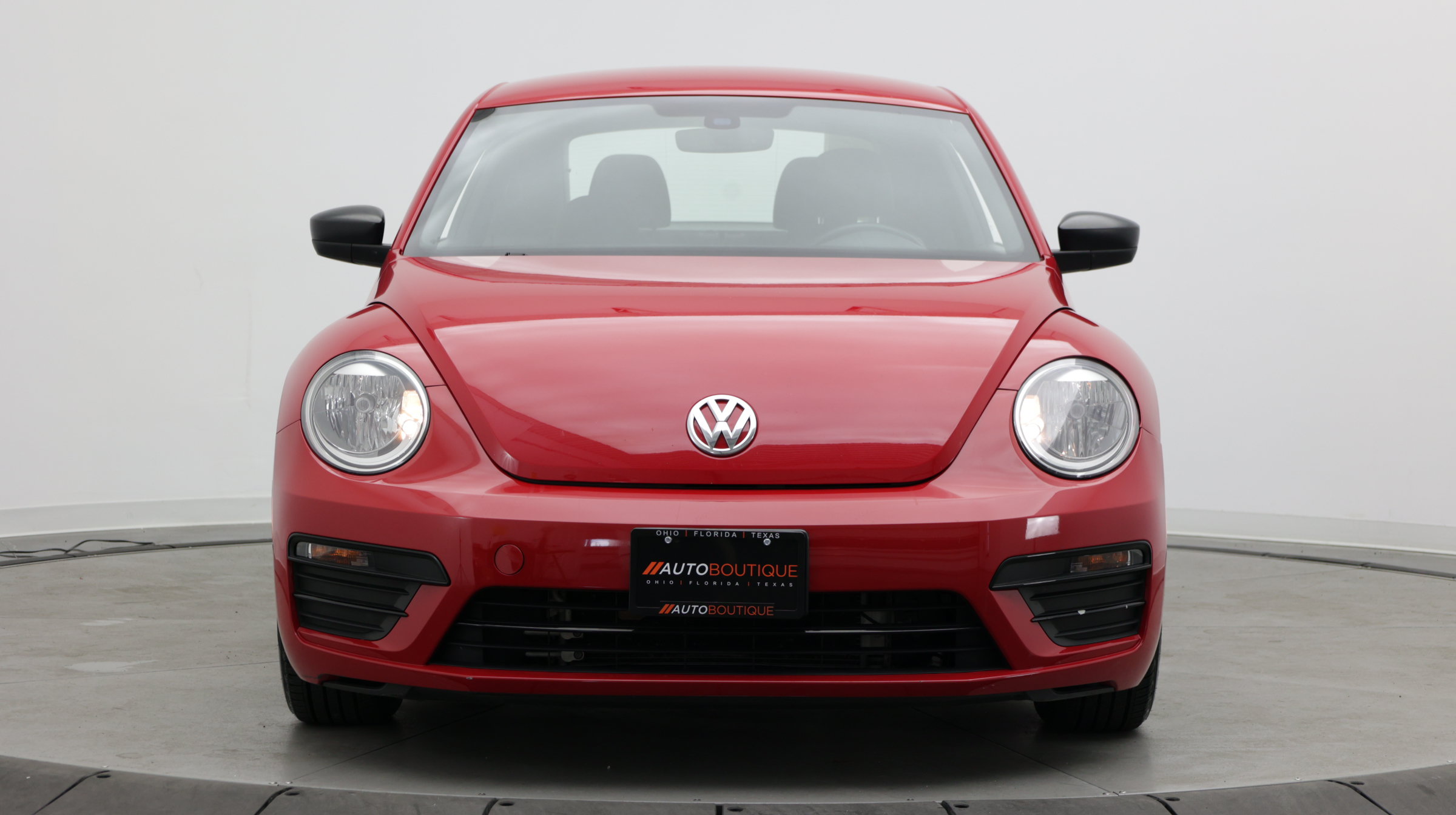 Used 2017 Volkswagen Beetle 1.8T Classic FWD image 2