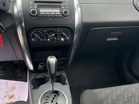Used 2007 Suzuki SX4 AWD Hatchback image 12