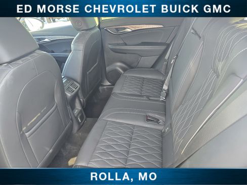 Used 2023 Buick Envision Avenir image 17