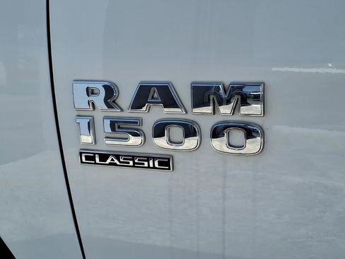 Used 2021 RAM 1500 Classic SLT AWD/4WD image 8