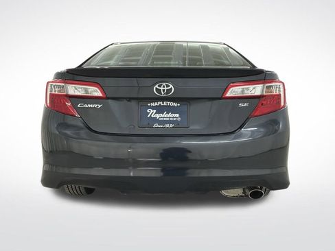 Used 2014 Toyota Camry SE image 21
