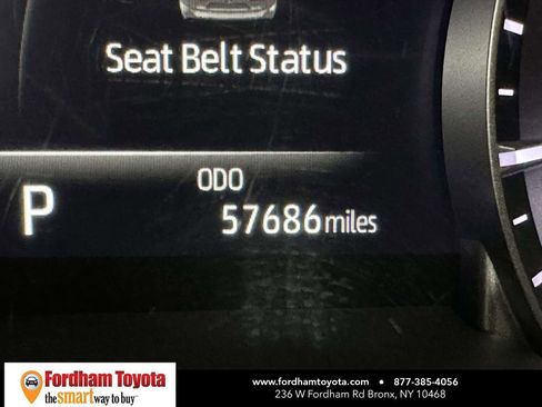 Used 2022 Toyota Highlander XLE image 37
