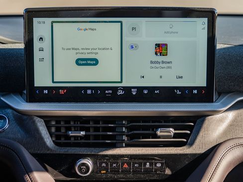 Certified 2025 Ford Explorer Platinum w/ Ultimate Package image 35