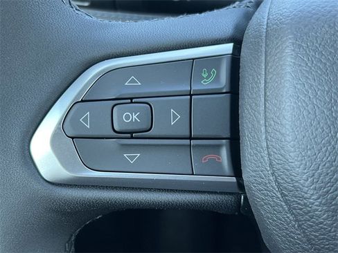 New 2026 Jeep Compass Latitude image 17