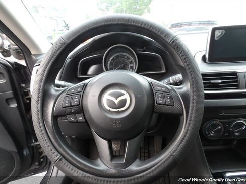 Used 2016 MAZDA MAZDA3 i Sport FWD image 16