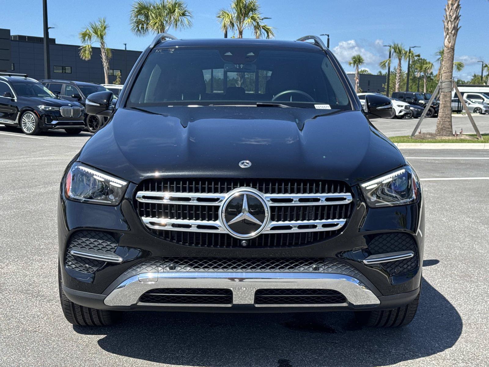 Used 2025 Mercedes-Benz GLE 450e 4MATIC w/ Driver Assistance Package image 8