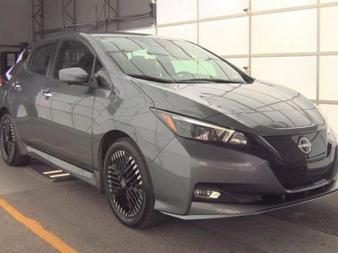 Used 2025 Nissan Leaf SV Plus image 2