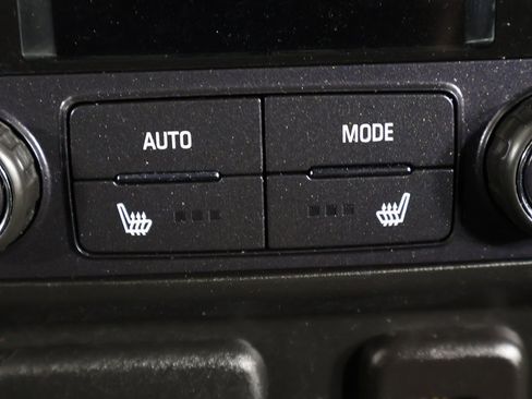 Used 2024 Buick Enclave Premium image 43