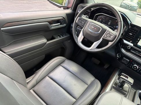 Used 2025 GMC Sierra 1500 SLT w/ SLT Premium Plus Package AWD/4WD image 14