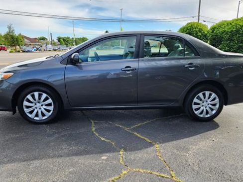 Used 2013 Toyota Corolla LE FWD image 4