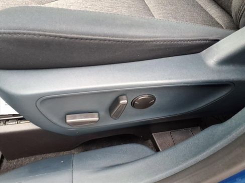 Certified 2024 Ford Maverick XLT w/ XLT Luxury Package image 17