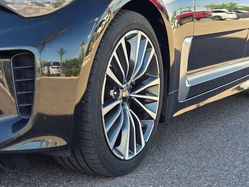 Used 2018 Kia Stinger Premium image 25