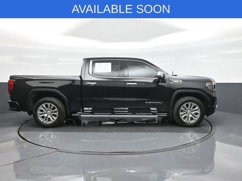 Used 2022 GMC Sierra 1500 Denali AWD/4WD image 8