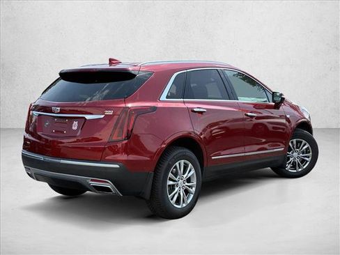 Used 2022 Cadillac XT5 Premium Luxury w/ Technology Package AWD/4WD image 5