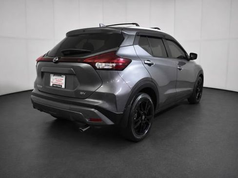 Used 2023 Nissan Kicks SV w/ Exterior Package FWD image 4