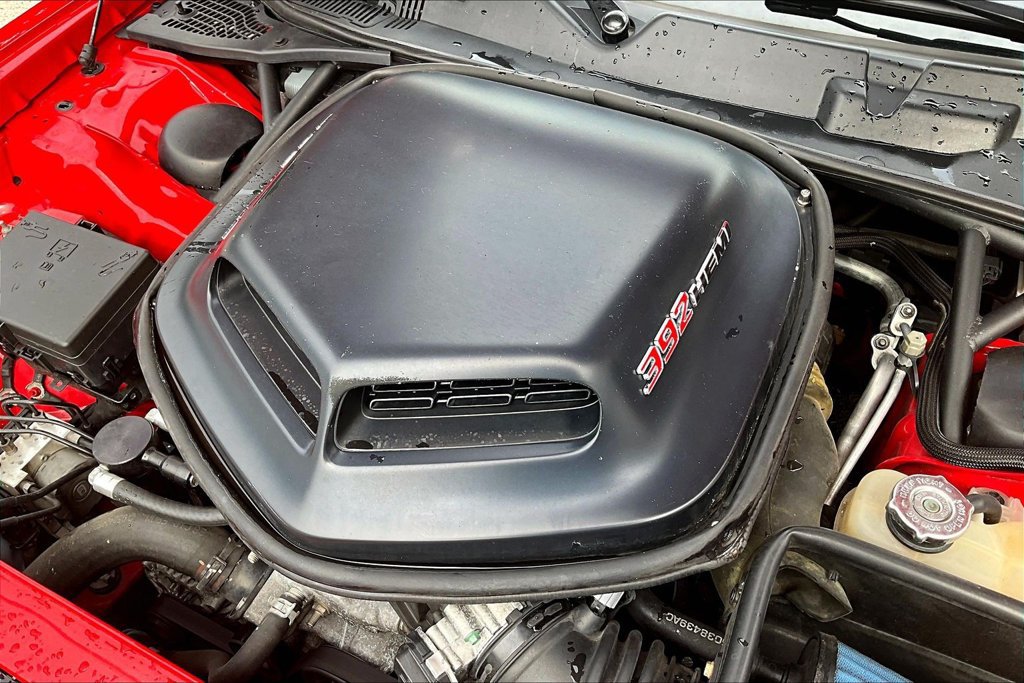 Used 2016 Dodge Challenger R/T Scat Pack RWD image 30