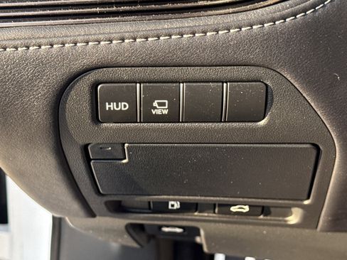 Used 2018 Lexus LS 500 F Sport image 17