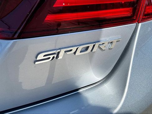 Used 2016 Honda Accord Sport image 23