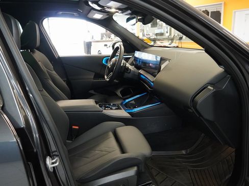 Used 2025 BMW X3 xDrive30i w/ M Sport Package image 31