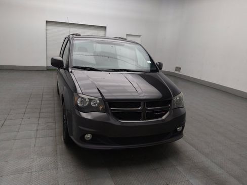 Used 2017 Dodge Grand Caravan GT FWD image 14