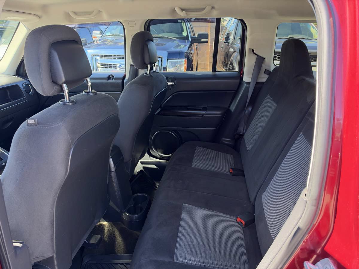Used 2016 Jeep Patriot Sport w/ Power Value Group AWD/4WD image 17
