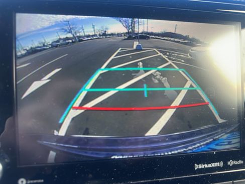 Used 2021 Toyota Highlander XSE image 6