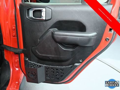 Used 2022 Jeep Wrangler Unlimited Rubicon w/ Xtreme Recon 35" Tire Package image 18