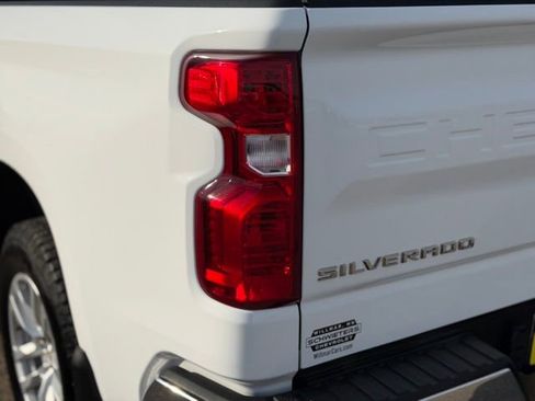 Used 2021 Chevrolet Silverado 1500 LT image 7